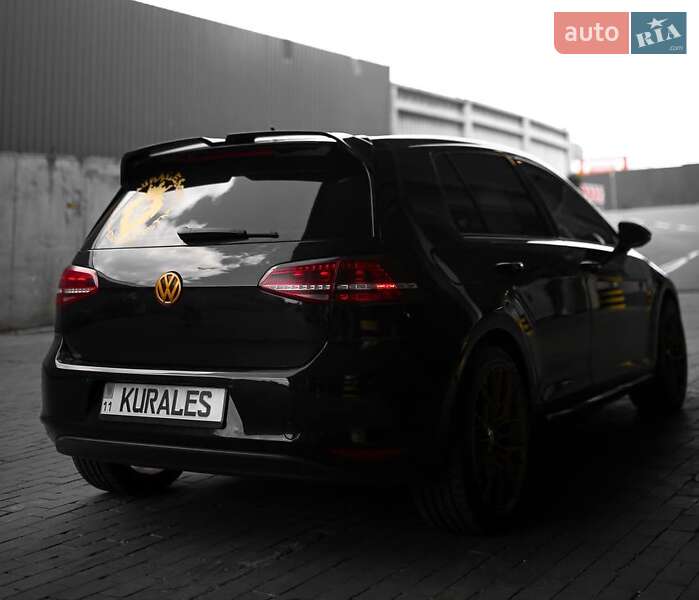 Хетчбек Volkswagen e-Golf 2015 в Києві фото 5 Хетчбек Volkswagen e-Golf 2015 в Києві