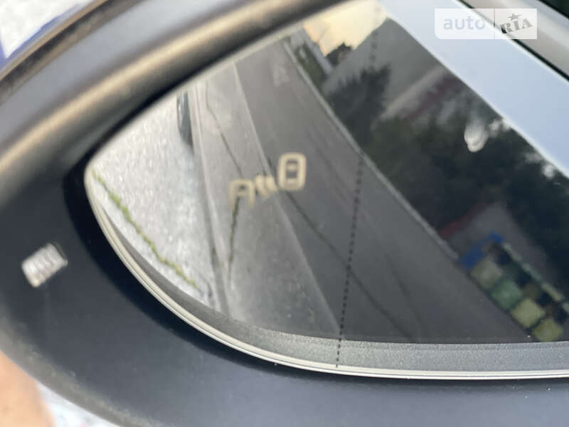 Хетчбек Volkswagen e-Golf 2017 в Харкові