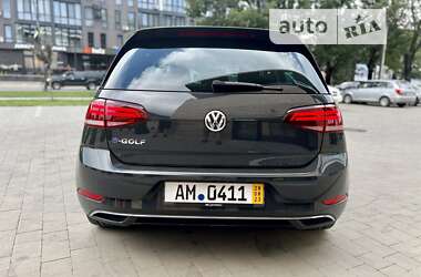 Хэтчбек Volkswagen e-Golf 2020 в 
