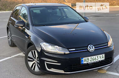 Хетчбек Volkswagen e-Golf 2017 в Вінниці