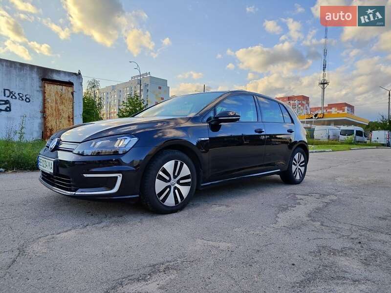 Хетчбек Volkswagen e-Golf 2015 в Харкові