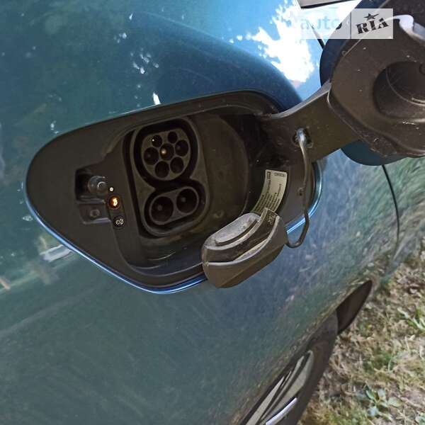 Хетчбек Volkswagen e-Golf 2015 в Старокостянтинові фото 117 Хетчбек Volkswagen e-Golf 2015 в Старокостянтинові