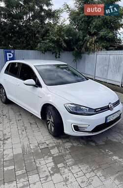 Хэтчбек Volkswagen e-Golf 2020 в Мукачево