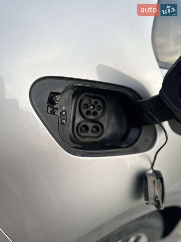 Хетчбек Volkswagen e-Golf 2014 в Луцьку