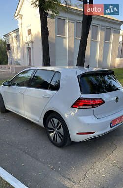 Хэтчбек Volkswagen e-Golf 2017 в Каменском