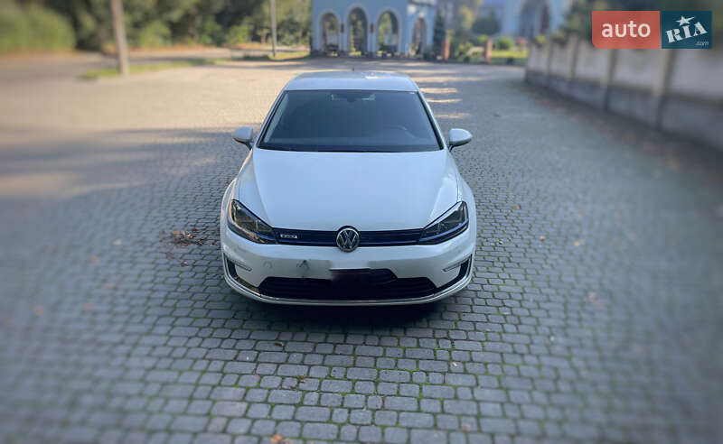 Хетчбек Volkswagen e-Golf 2016 в Львові
