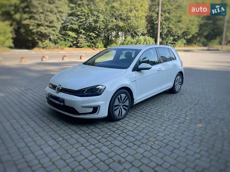 Volkswagen e-Golf 2016