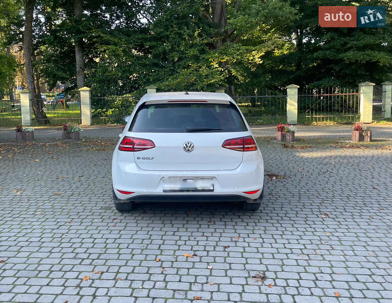 Хетчбек Volkswagen e-Golf 2016 в Львові