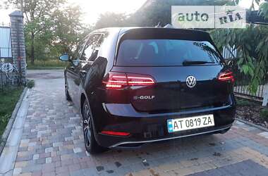 Хэтчбек Volkswagen e-Golf 2018 в Казатине