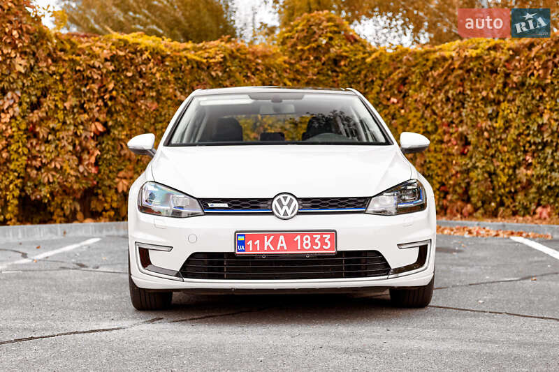 Хетчбек Volkswagen e-Golf 2020 в Дніпрі