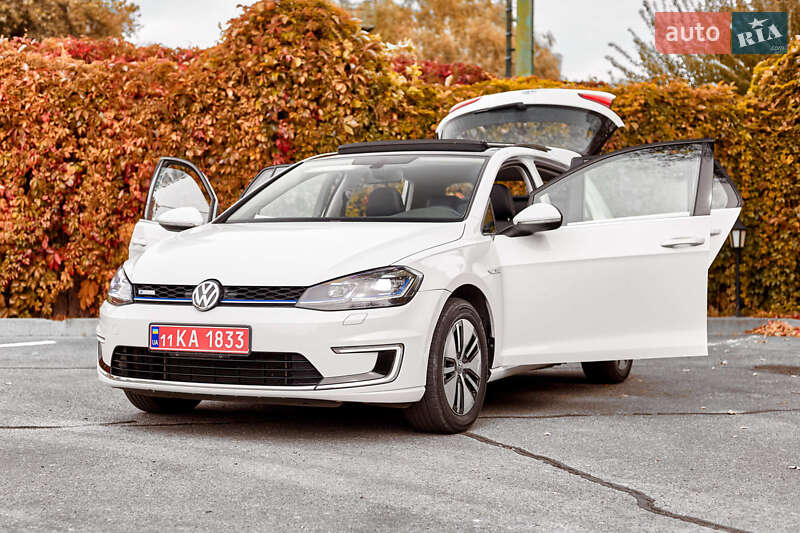 Хетчбек Volkswagen e-Golf 2020 в Дніпрі