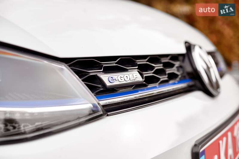 Хетчбек Volkswagen e-Golf 2020 в Дніпрі