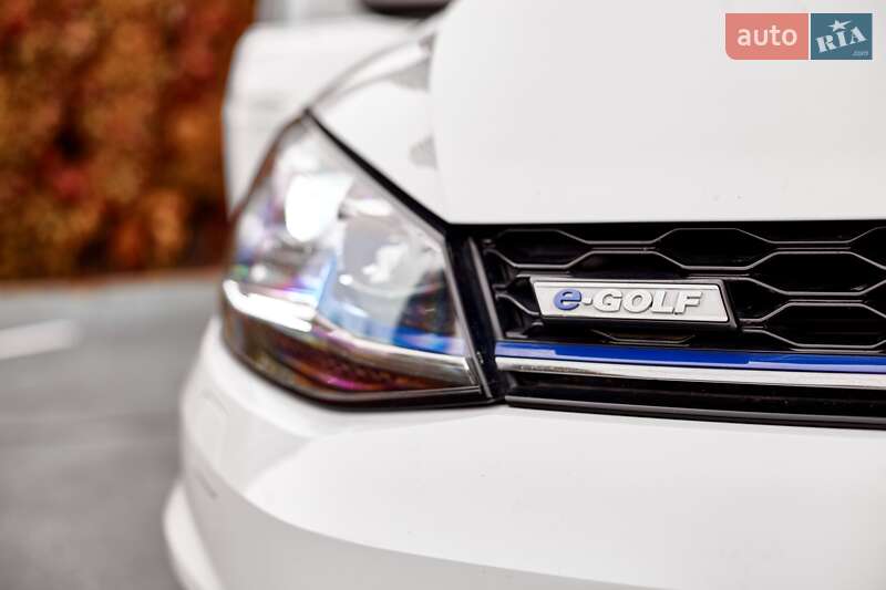 Хетчбек Volkswagen e-Golf 2020 в Дніпрі