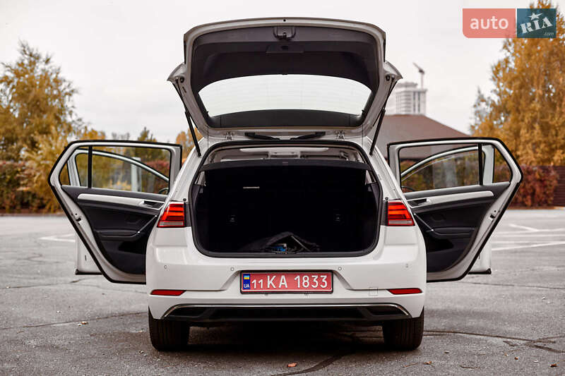 Хетчбек Volkswagen e-Golf 2020 в Дніпрі