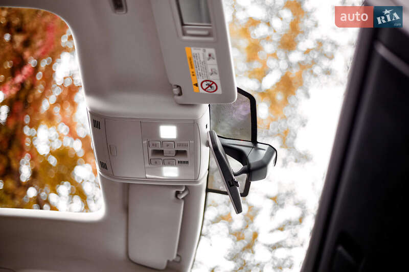 Хетчбек Volkswagen e-Golf 2020 в Дніпрі