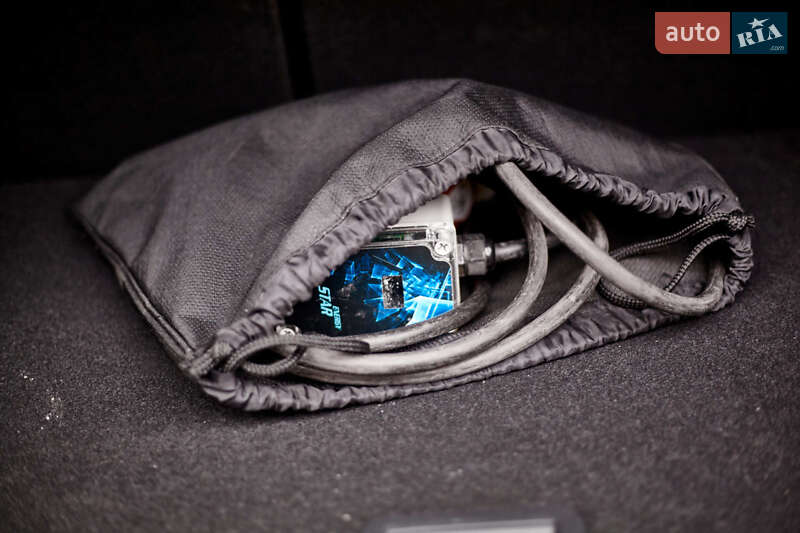 Хетчбек Volkswagen e-Golf 2020 в Дніпрі