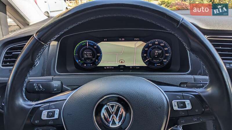 Хетчбек Volkswagen e-Golf 2017 в Кривому Розі