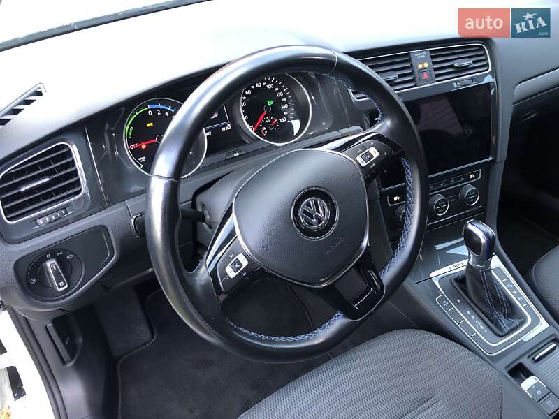 Хетчбек Volkswagen e-Golf 2019 в Камені-Каширському