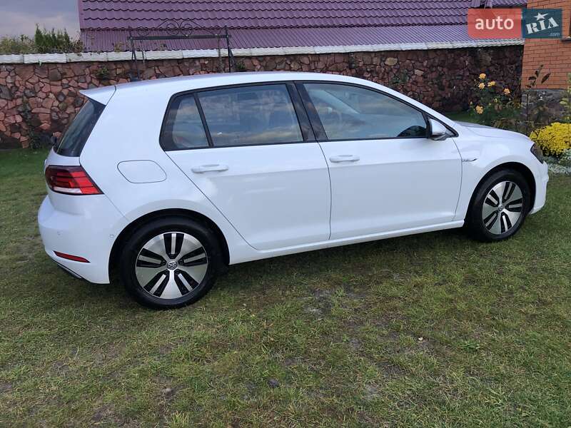 Хетчбек Volkswagen e-Golf 2019 в Камені-Каширському