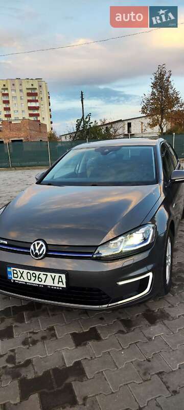 Хетчбек Volkswagen e-Golf 2017 в Хмельницькому