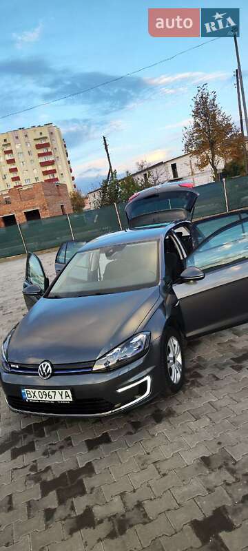 Хетчбек Volkswagen e-Golf 2017 в Хмельницькому