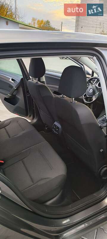 Хетчбек Volkswagen e-Golf 2017 в Хмельницькому