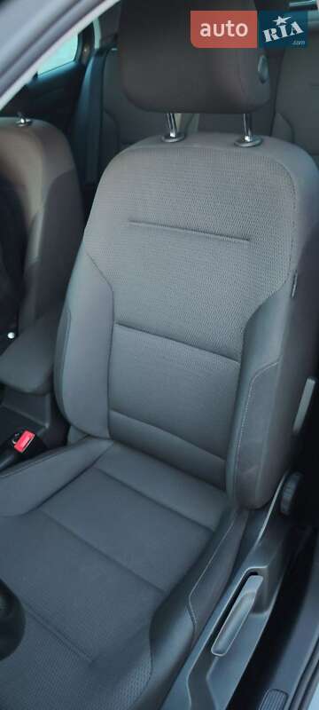 Хетчбек Volkswagen e-Golf 2017 в Хмельницькому