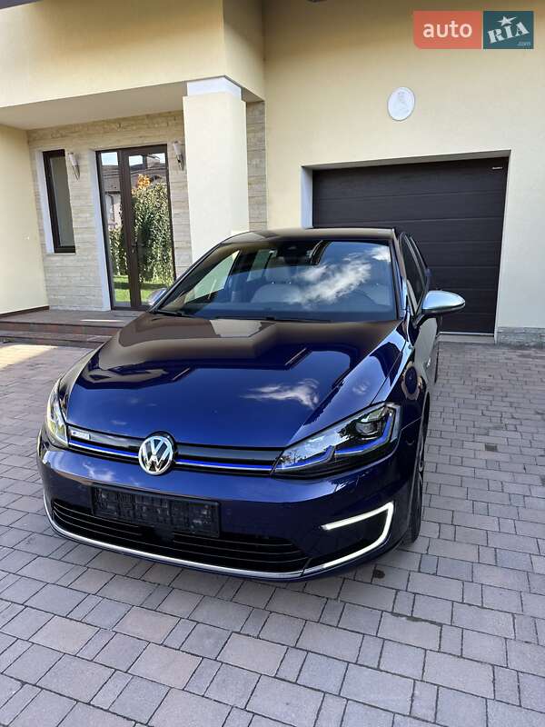 Хэтчбек Volkswagen e-Golf 2017 в Виннице фото 20 Хэтчбек Volkswagen e-Golf 2017 в Виннице