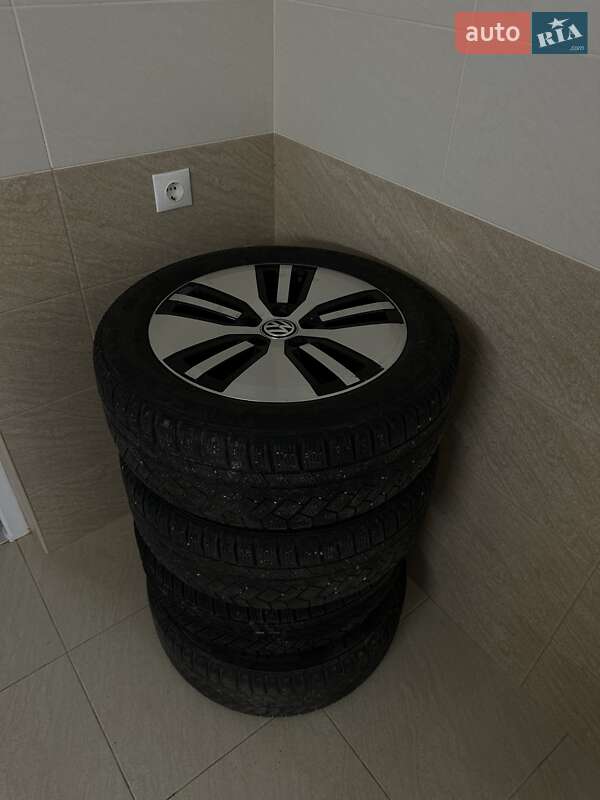 Хэтчбек Volkswagen e-Golf 2017 в Виннице фото 29 Хэтчбек Volkswagen e-Golf 2017 в Виннице