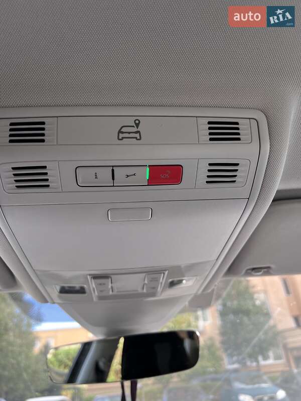 Хетчбек Volkswagen e-Golf 2017 в Софіївській Борщагівці