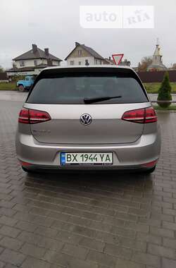Хэтчбек Volkswagen e-Golf 2014 в Каменец-Подольском