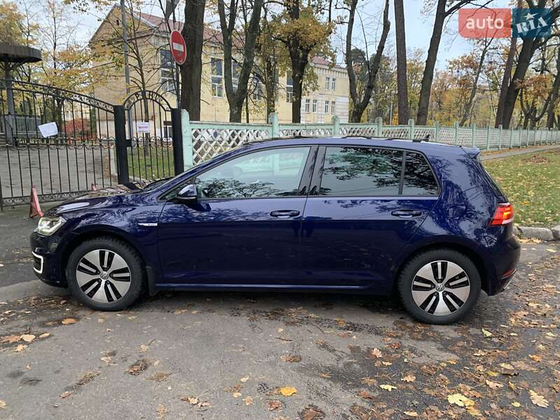 Хетчбек Volkswagen e-Golf 2019 в Києві