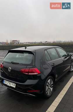 Хэтчбек Volkswagen e-Golf 2020 в 