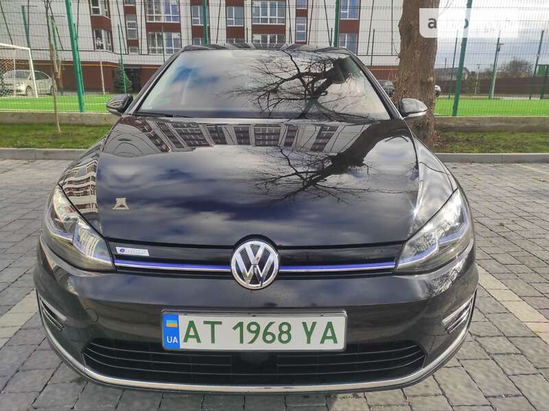 Хетчбек Volkswagen e-Golf 2019 в Івано-Франківську