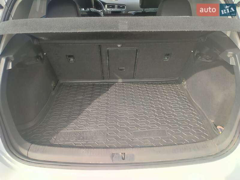 Хэтчбек Volkswagen e-Golf 2015 в Бахмаче