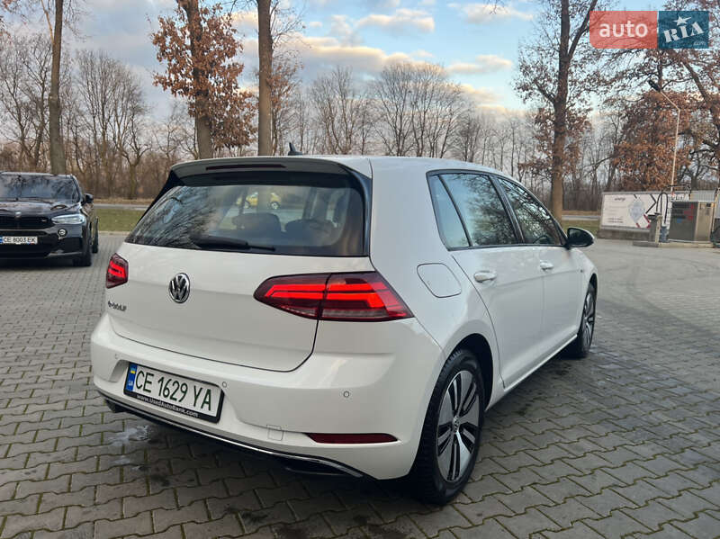 Хэтчбек Volkswagen e-Golf 2020 в Новоселице