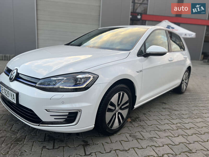 Хэтчбек Volkswagen e-Golf 2020 в Новоселице