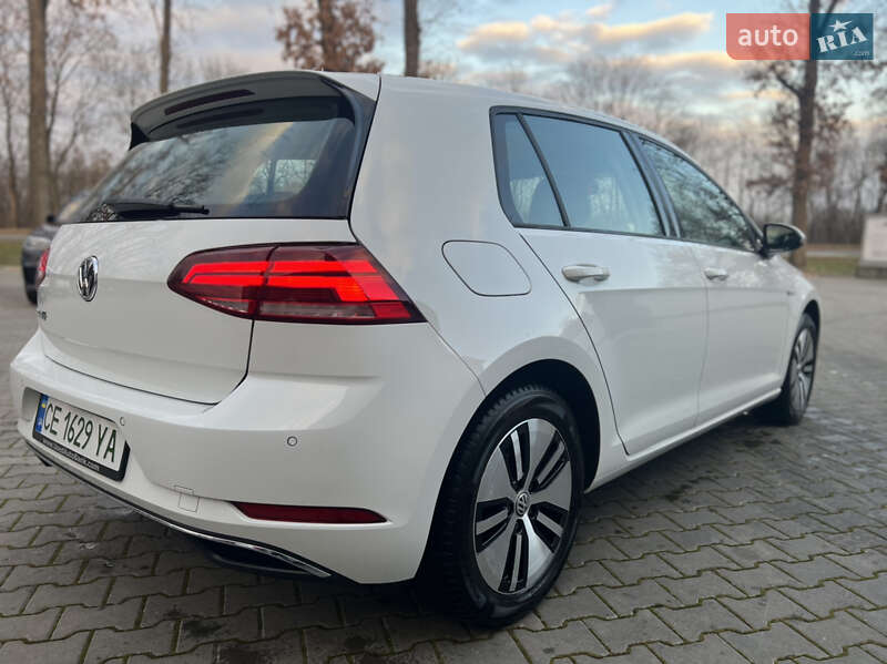 Хэтчбек Volkswagen e-Golf 2020 в Новоселице