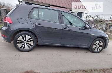 Хэтчбек Volkswagen e-Golf 2020 в Хотине