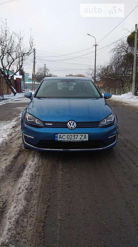 Хэтчбек Volkswagen e-Golf 2014 в Луцке