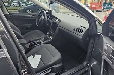 Хэтчбек Volkswagen e-Golf 2018 в 