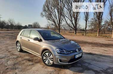 Хетчбек Volkswagen e-Golf 2016 в Кам'янському