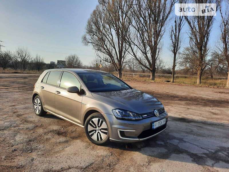 Хэтчбек Volkswagen e-Golf 2016 в Каменском