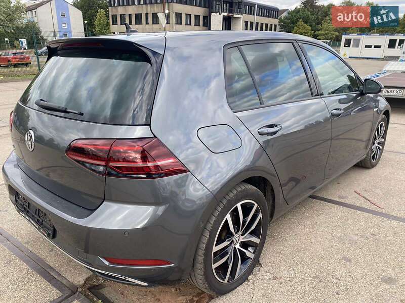 Хетчбек Volkswagen e-Golf 2019 в Ужгороді