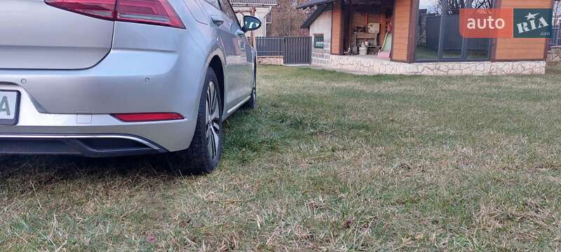 Хетчбек Volkswagen e-Golf 2020 в Тернополі