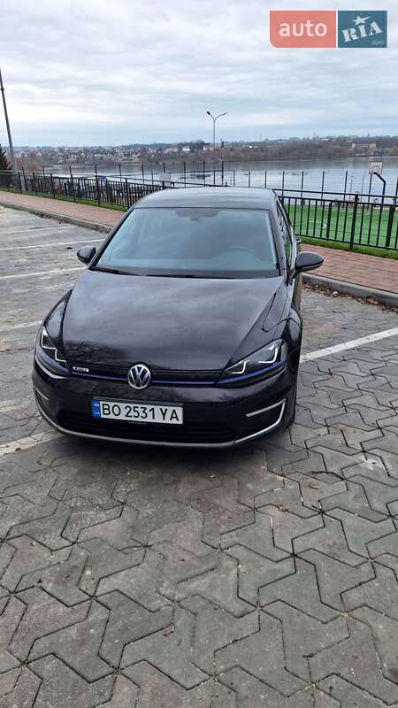 Хэтчбек Volkswagen e-Golf 2017 в Тернополе фото 2 Хэтчбек Volkswagen e-Golf 2017 в Тернополе