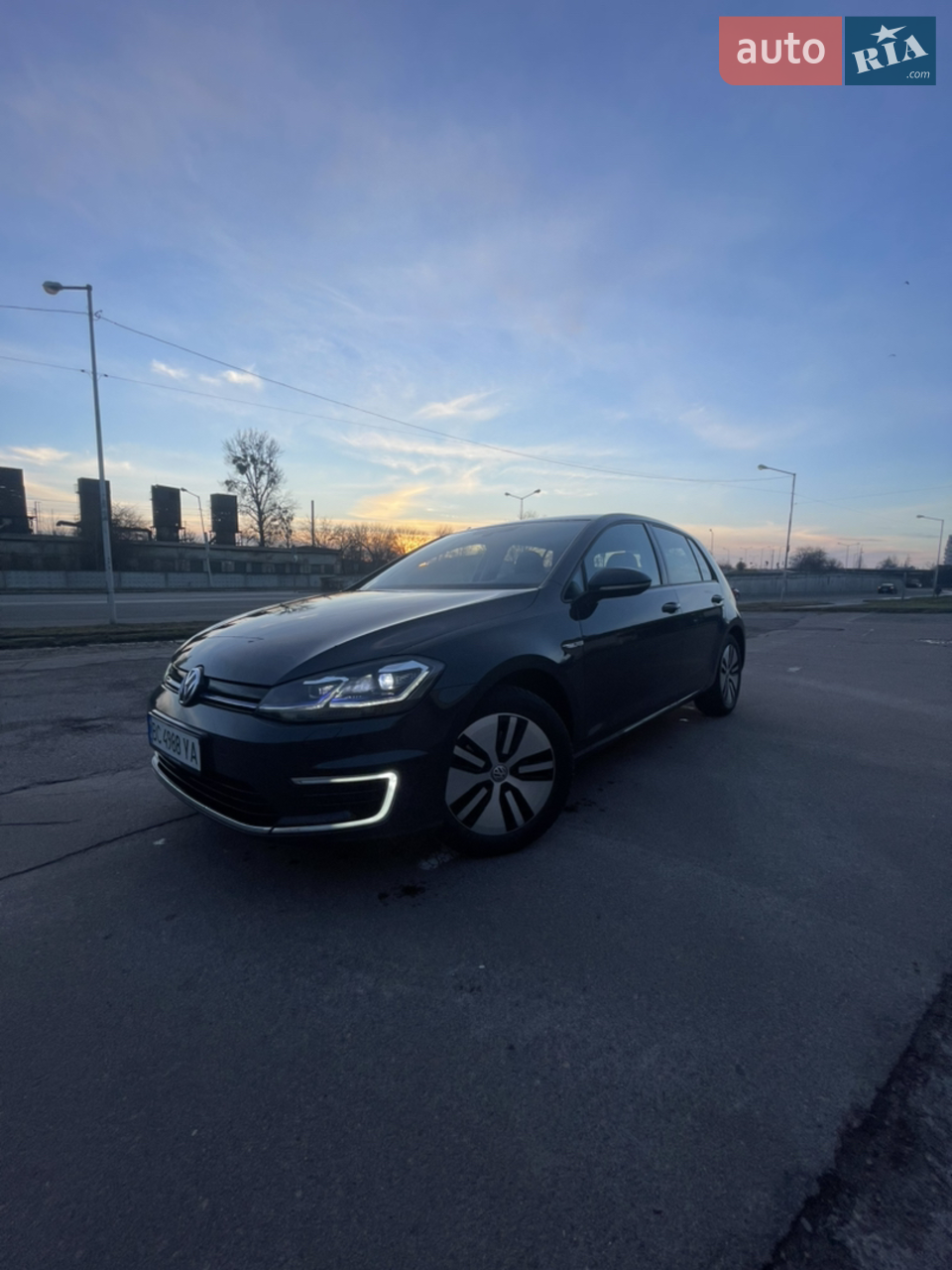 2020 Volkswagen Golf - мініатюра 10