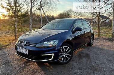 Хэтчбек Volkswagen e-Golf 2018 в Львове