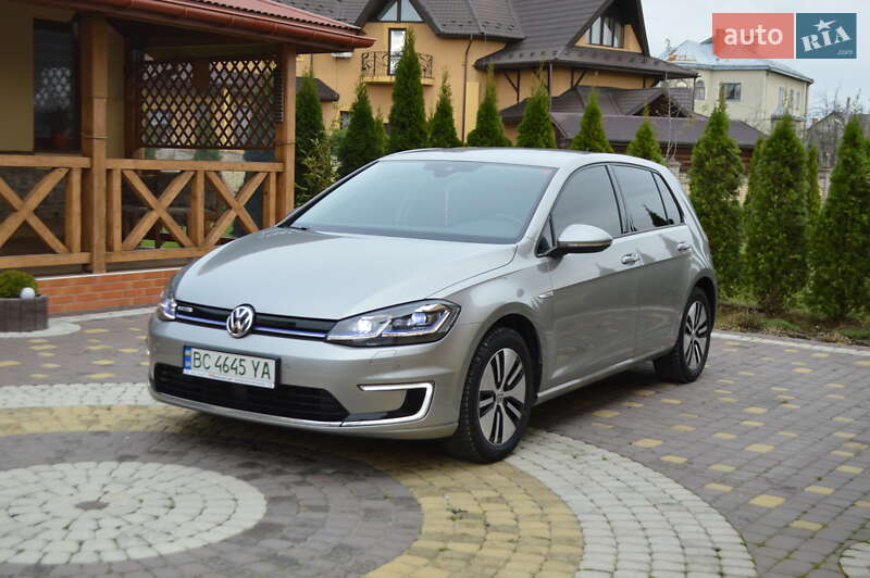 Хэтчбек Volkswagen e-Golf 2017 в Дрогобыче