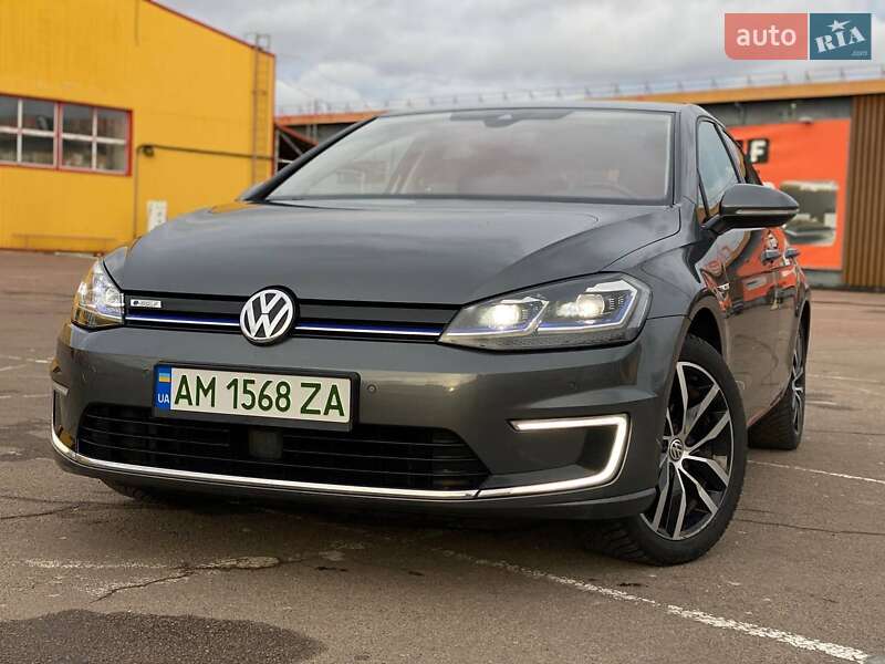 Хэтчбек Volkswagen e-Golf 2018 в Житомире